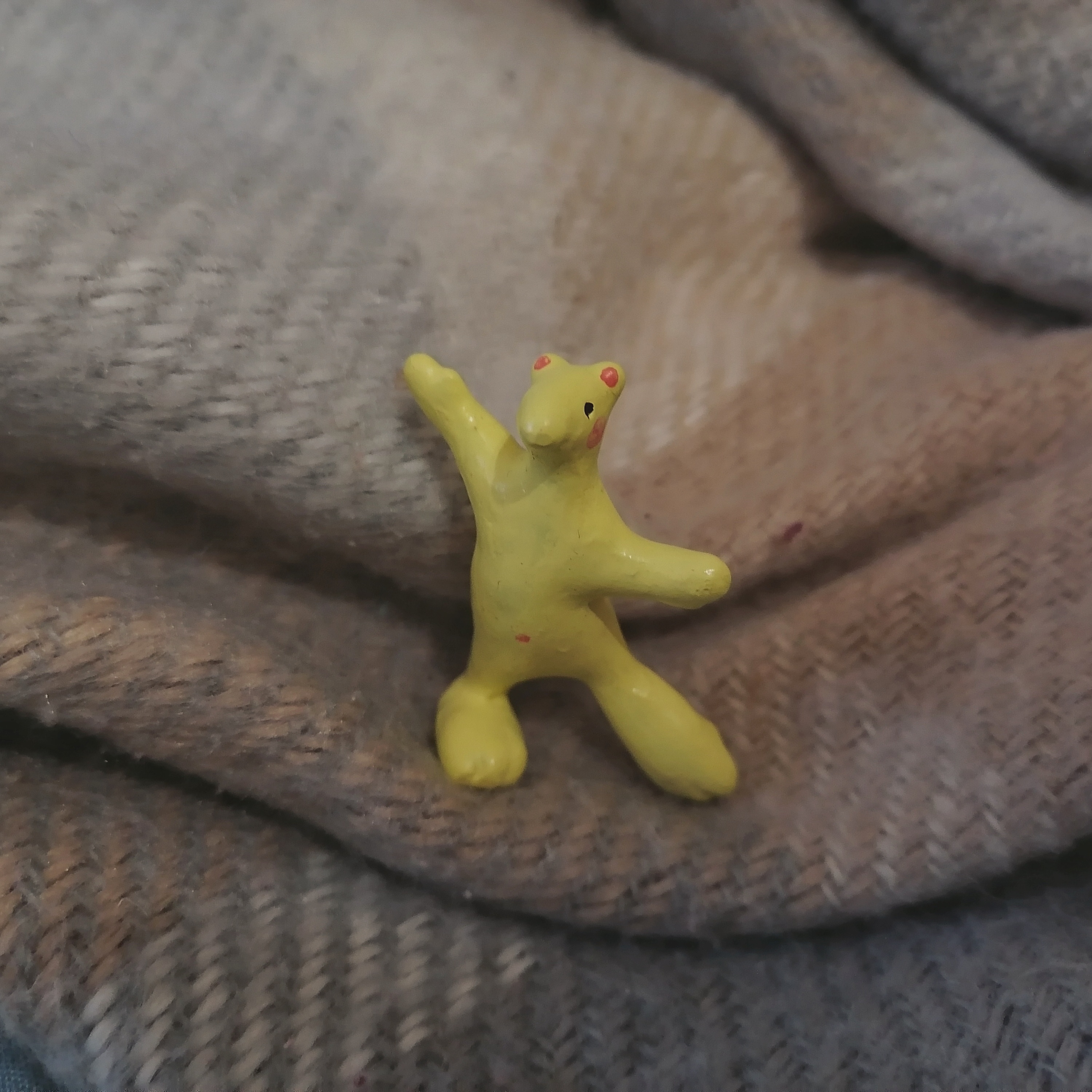 Фигурка - вид спереди